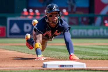 Acuña es el primero en pegar un hit y robarse una base en la temporada 2023 de MLB (+Video)