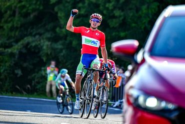 Ciclista venezolano Orluis Aular va por otro título de la Vuelta de Alentejo