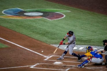 Omar López explica el polémico manejo del bullpen en el partido que eliminó a Venezuela del Clásico Mundial de Béisbol (+Video)