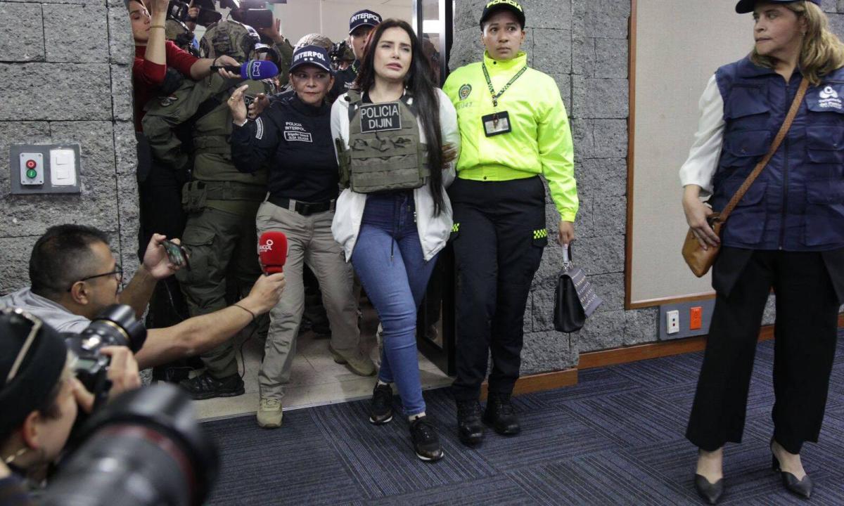 Cuánto cuestan el bolso y los zapatos Louis Vuitton con los que Aida Merlano  llegó a Colombia, tras su deportación desde Venezuela?