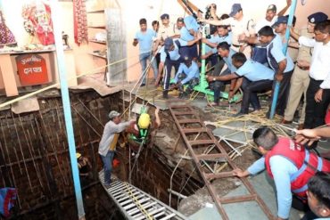 Sube a 35 la cifra de muertos en India tras hundimiento del suelo de un templo durante una celebración religiosa
