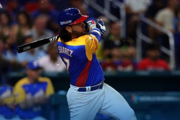 Venezuela se acerca a los Cuartos de Final del Clásico de Béisbol tras imponerse a Nicaragua: Santander y Suárez brillaron (Videos)