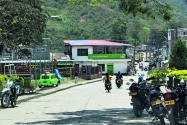 Cinco personas murieron por el impacto de un rayo en evento comunitario de Colombia