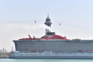 Pasajero de un crucero que cubría la ruta Miami-Honduras murió tras caer del balcón del barco