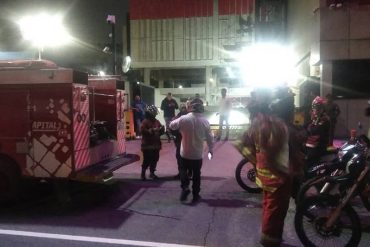 Se registra un incendio en la sede de Pdvsa La Campiña en Caracas (+Video)