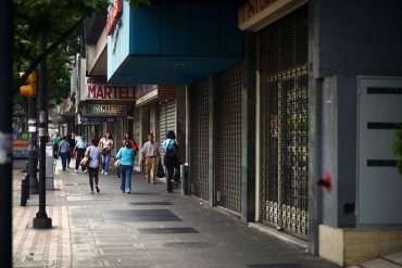 Economista recomienda a los pequeños negocios en Venezuela tener un fondo de emergencia