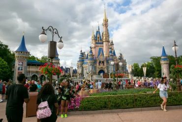 Disney demandó al gobernador de Florida por la toma de los terrenos donde se encuentran sus parques de atracciones