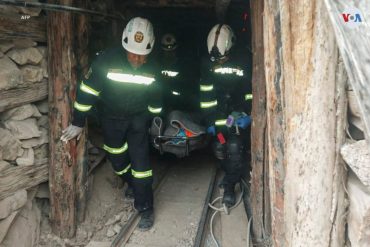 Recuperan los cuerpos de 27 trabajadores fallecidos en el incendio de una mina de Perú