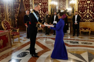 Rey Felipe IV recibe credenciales de nueva embajadora de Venezuela en España (+Fotos +Video)