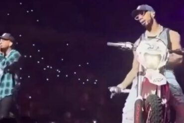 Anuel subió una moto al escenario de su concierto y la situación casi terminó en tragedia (+Video)