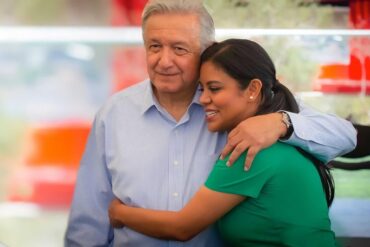 Alcaldesa mexicana del partido de López Obrador decidió irse a vivir a un cuartel militar tras recibir amenazas de la delincuencia organizada