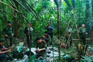 Difunden imágenes del primer encuentro entre la guardia indígena y los cuatro niños que estuvieron cuarenta días perdidos en selva colombiana (+Video)