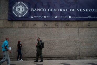 Dólar del Banco Central de Venezuela controlado por el régimen chavista superó los Bs. 34 (+Datos)