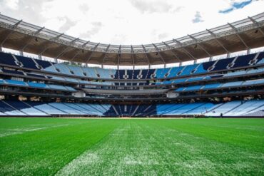 “Es como un Sambil”: Maduro salió hablando maravillas del Estadio Monumental de Caracas una semana después de que se desplomó una pared (+Video)