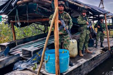 Colombia destruyó 12 estructuras de minería ilegal en la frontera con Venezuela