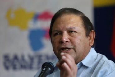 Andrés Velásquez dice que la postulación ante el CNE fue una farsa manipulada por el régimen: “Maduro no nos puede imponer un candidato a su gusto” (+Video)