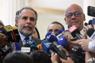 Los 4 procesos legales que enfrenta Armando Benedetti tras perder su estatus diplomático en Colombia