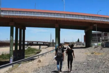 Migrantes venezolanos claman autoridades de EEUU: perdieron la cita del asilo porque fueron secuestrados en Ciudad Juárez