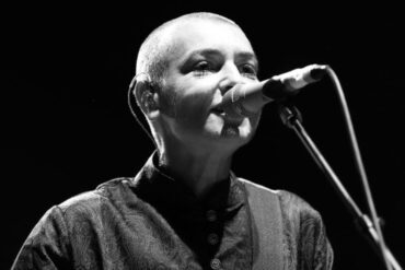 Murió a los 56 años la cantante irlandesa Sinéad O’Connor (+Videos de sus destacadas canciones)