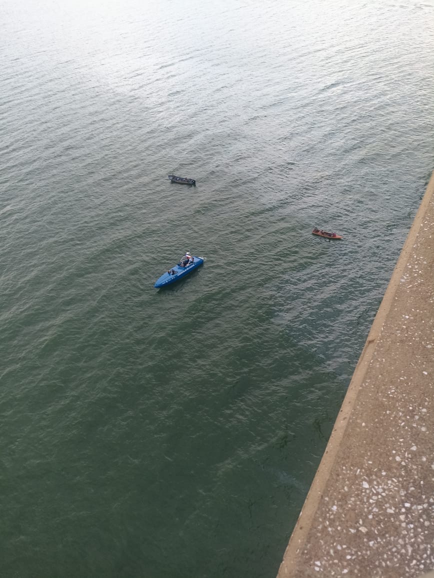 Un Vehículo Cayó Desde El Puente Sobre El Lago De Maracaibo Hallaron