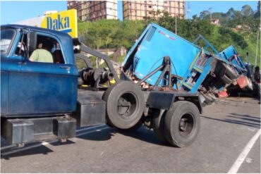 Al menos un lesionado tras volcamiento de una gandola en la bajada de Tazón este #8Ago (+Fotos)