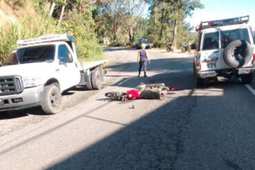 Adolescente perdió el brazo tras chocar contra un camión mientras iba en una moto