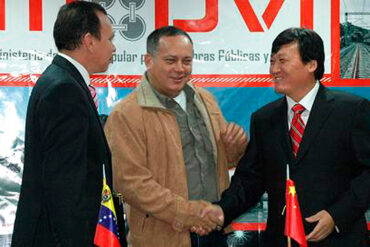 Cuando Diosdado Cabello dijo con bombos y platillos que en “40 meses” inaugurarían el ferrocarril Tinaco-Anaco, pero nunca se construyó (+Video)