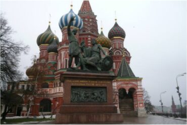 Periodistas y activistas rusas que huyeron amenazadas por criticar al Kremlin sufrieron síntomas de envenenamiento