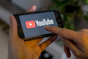 YouTube anuncia que eliminará de su plataforma los videos que promuevan curas o tratamientos alternativos contra el cáncer