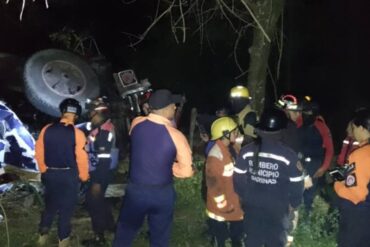 Mueren dos funcionarios de la GNB en un accidente de tránsito en Barinas