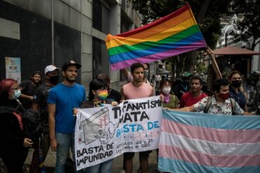 Roberto Enríquez dijo que combatirá la “ideología de género” de ganar la presidencial: “A quien tiene una orientación sexual, le pido que no se alarme”