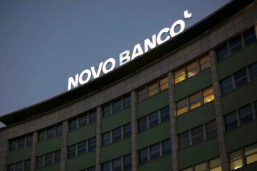 Novo Banco dijo que no liberará los $1.500 millones para el régimen de Maduro hasta que aclare “ciertas dudas” sobre el proceso