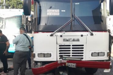 Conductor de un autobús sufrió un presunto infarto mientras conducía en Caracas este #6Sep (+Fotos)