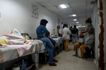 “Nos acosan, nos intimidan, nos persiguen”: Aseguran que es un riesgo denunciar las carencias de los hospitales en Venezuela