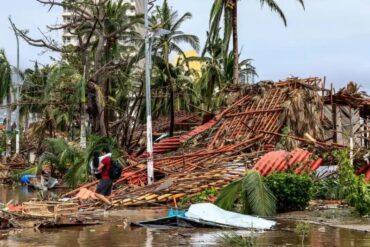 El relato de un hombre que sobrevivió dos días bajo los escombros de su casa tras el devastador paso de Otis por Acapulco