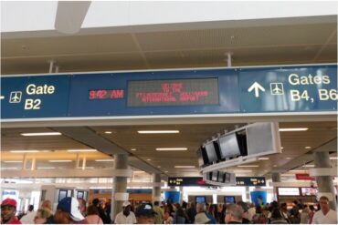 “Tengo una bomba en mi maleta”: el mensaje de un hombre que causó caos en aeropuerto de Florida