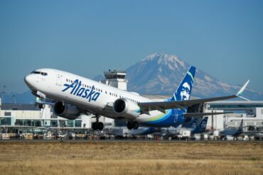 Alaska Airlines indemnizará con 1.500 dólares a los pasajeros que vivieron la explosión de la ventana del avión en pleno vuelo (+Video)