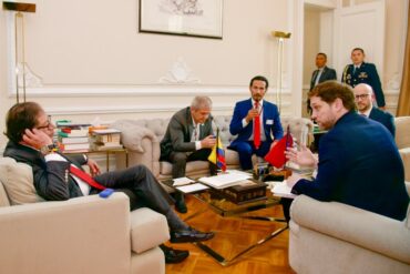 Gustavo Petro se reunió con delegación de Estados Unidos para discutir la crisis política en Venezuela (+Fotos)