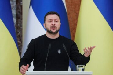 “Obviamente fue asesinado por Putin, a ese ser no le importa quien muera”: duras palabras de Zelensky tras conocer muerte de Navalny