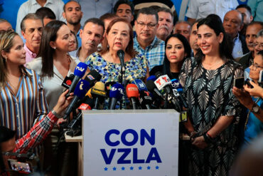 Corina Yoris desmiente información que difundió el chavismo sobre su supuesta doble nacionalidad