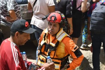 Advierten que delincuentes arrojan piedras a conductores en la ARC para atracarlos