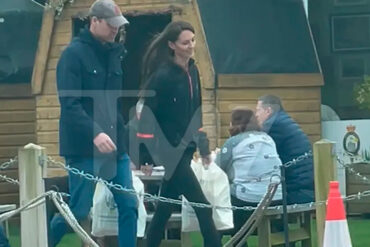 En medio de crecientes rumores TMZ difunde un video de Kate Middleton de compras junto al príncipe William (+Video)