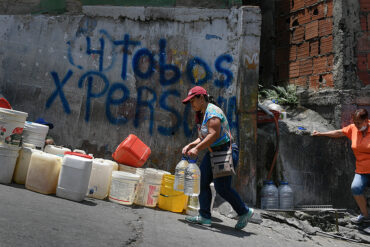 Fallas en el suministro de agua afectan a casi 20 millones de venezolanos, según informe