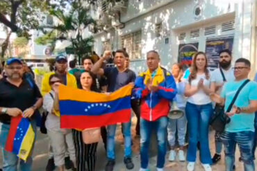 “Queremos votar”: venezolanos protestaron en Medellín para exigir apertura del Registro Electoral (+Videos)