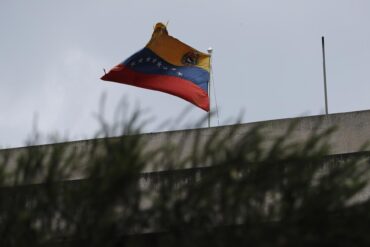 Maduro ordenó cerrar embajada y consulados de Venezuela en Ecuador tras asalto a la sede de México: “Frente a ese acto aberrante de Daniel Noboa”