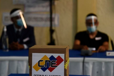 Plataforma Unitaria confirma que logró postular a 99 % de los testigos de mesa ante el CNE