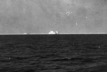 Fotografía recién descubierta podría revelar finalmente el iceberg que causó hundimiento del Titanic