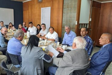 Manuel Rosales se reunió con líderes de la Plataforma Unitaria: “Expresó su compromiso con la ruta electoral, la unidad y el cambio”