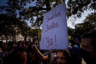 Venezolanos se movilizan este #1May para conmemorar el Día del Trabajador (+Videos)