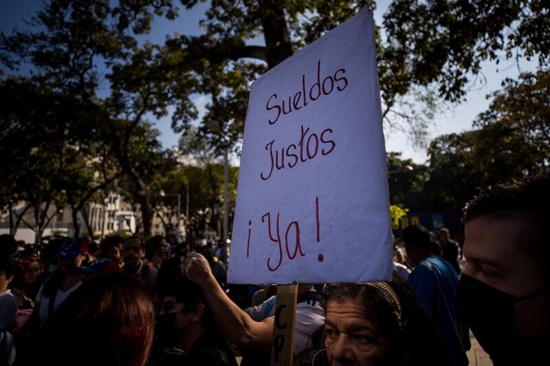 Trabajadores convocan a una protesta nacional el 1 de mayo contra la “política hambreadora” de Maduro: exigirán aumento del salario mínimo